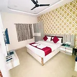 Vinayak Shree Hotel