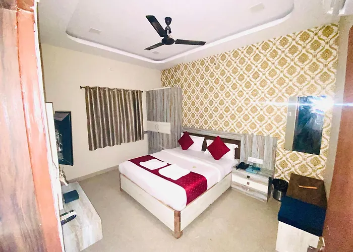 Vinayak Shree Hotel