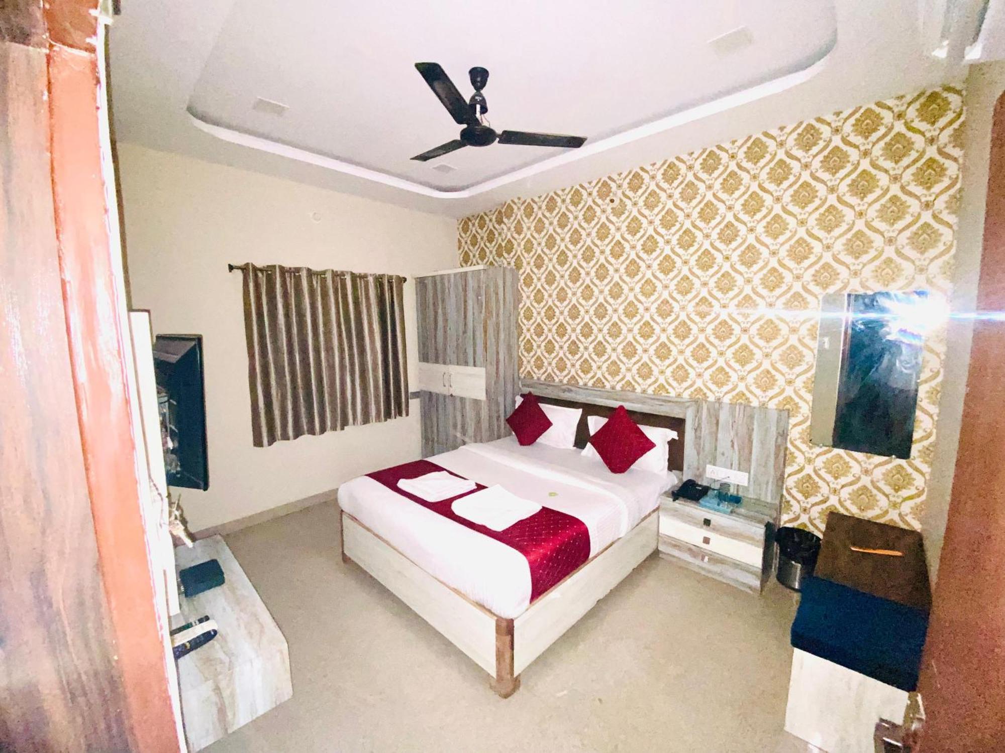 Vinayak Shree Hotel Indore